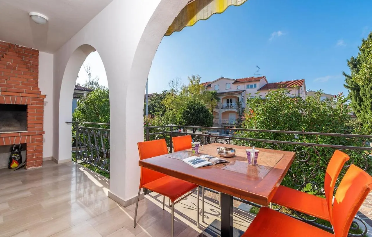 Apartment Complex Silvana Poreč
